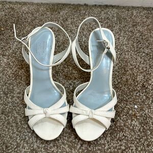 White unforgettable moments by Lela rose heels